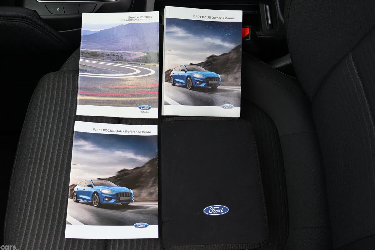 Ford Focus Hatchback, Diesel, 2020, Red
