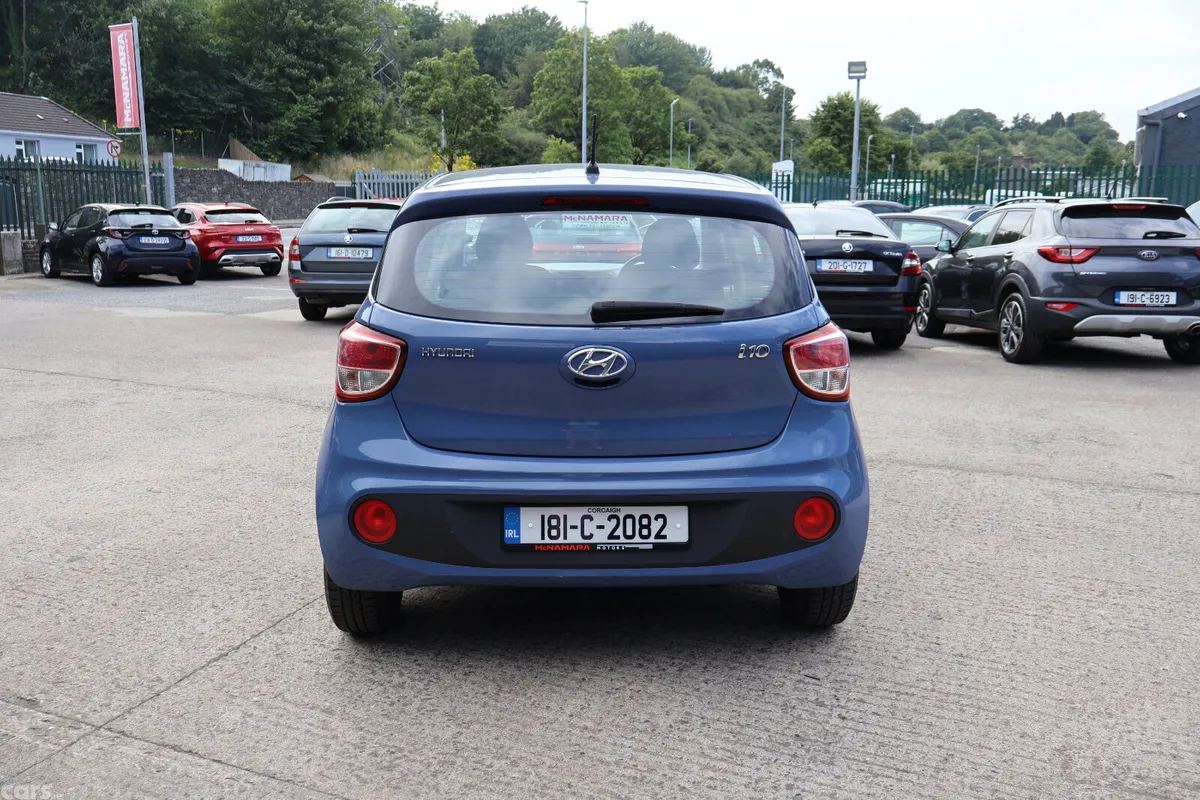 Hyundai i10 Hatchback, Petrol, 2018, Blue