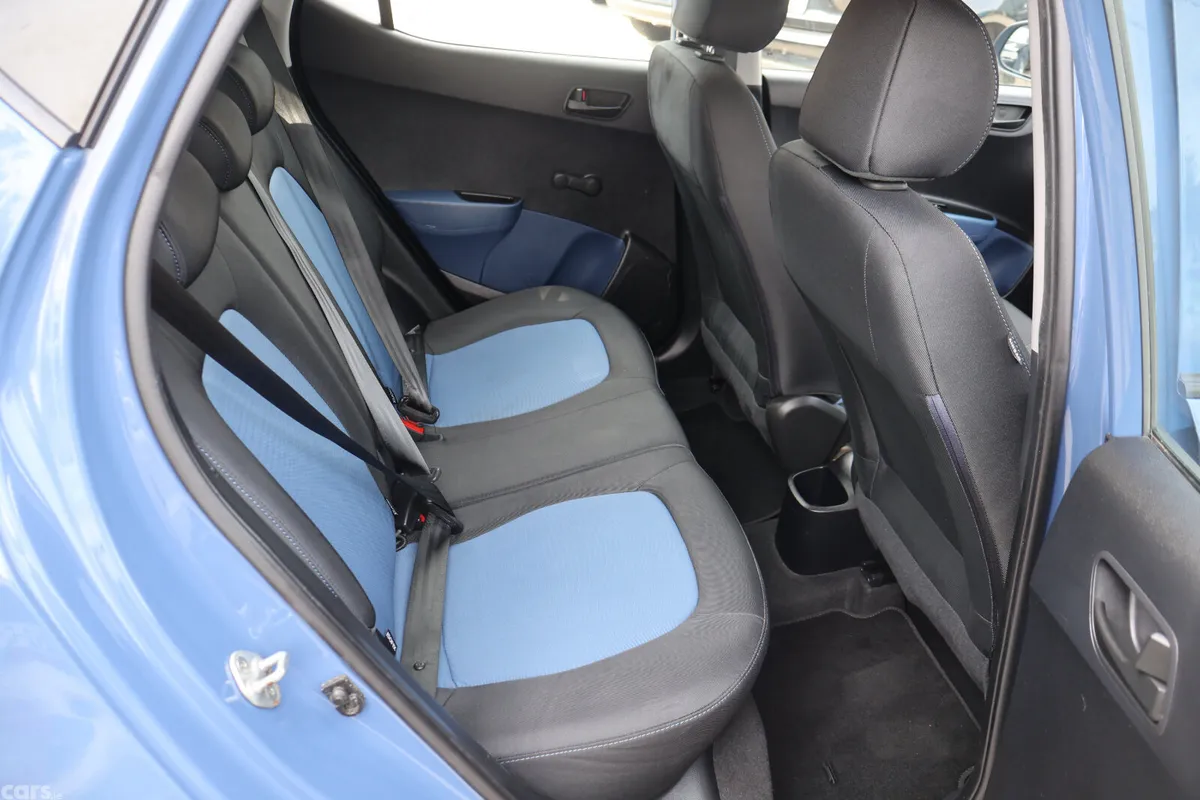 Hyundai i10 Hatchback, Petrol, 2018, Blue