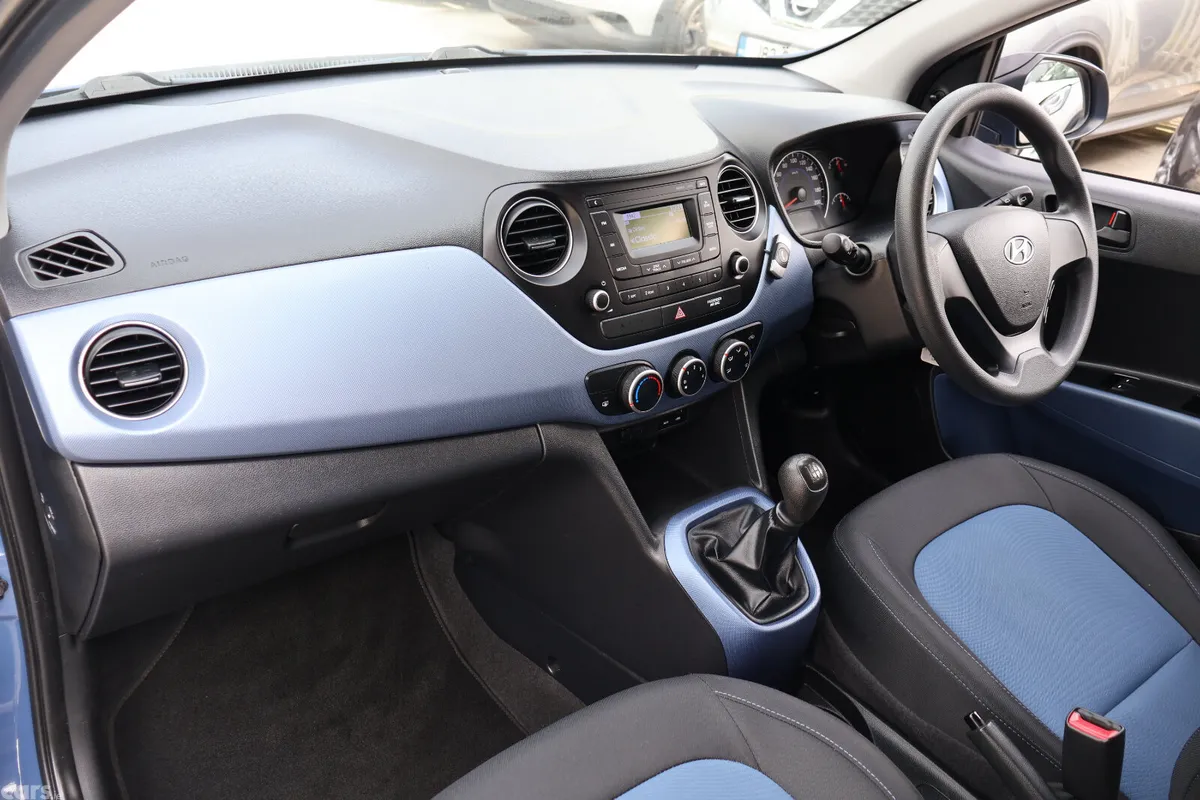 Hyundai i10 Hatchback, Petrol, 2018, Blue
