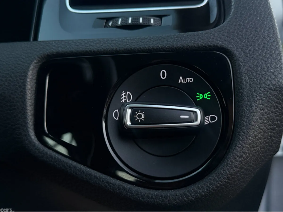 Volkswagen Golf Hatchback, Petrol, 2014, Silver