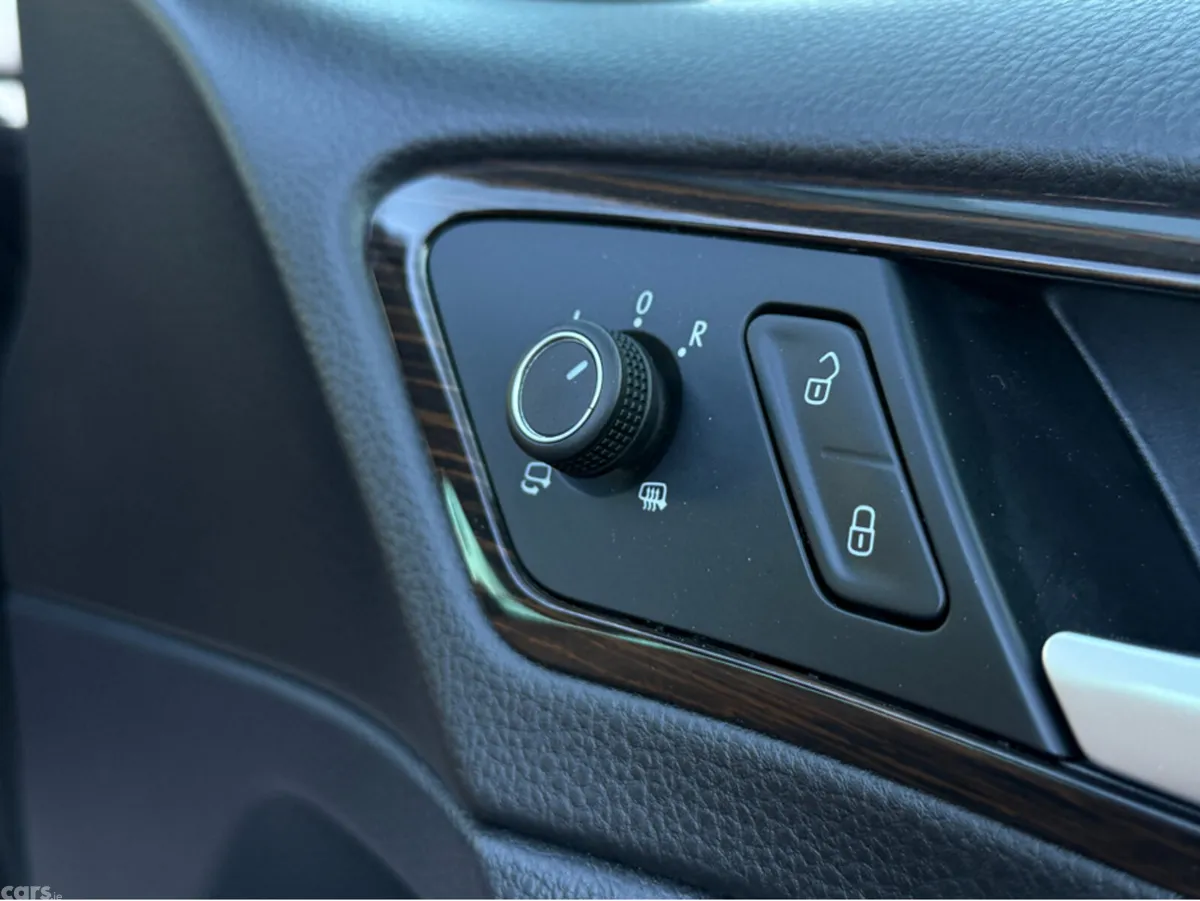 Volkswagen Golf Hatchback, Petrol, 2015, Black