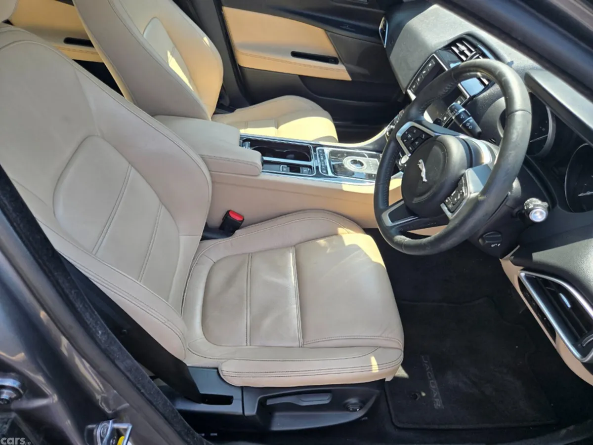 Jaguar XE Saloon, Diesel, 2017, Grey