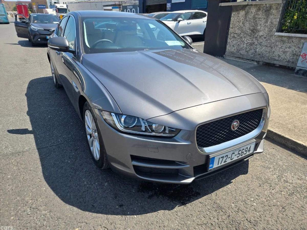 Jaguar XE Saloon, Diesel, 2017, Grey