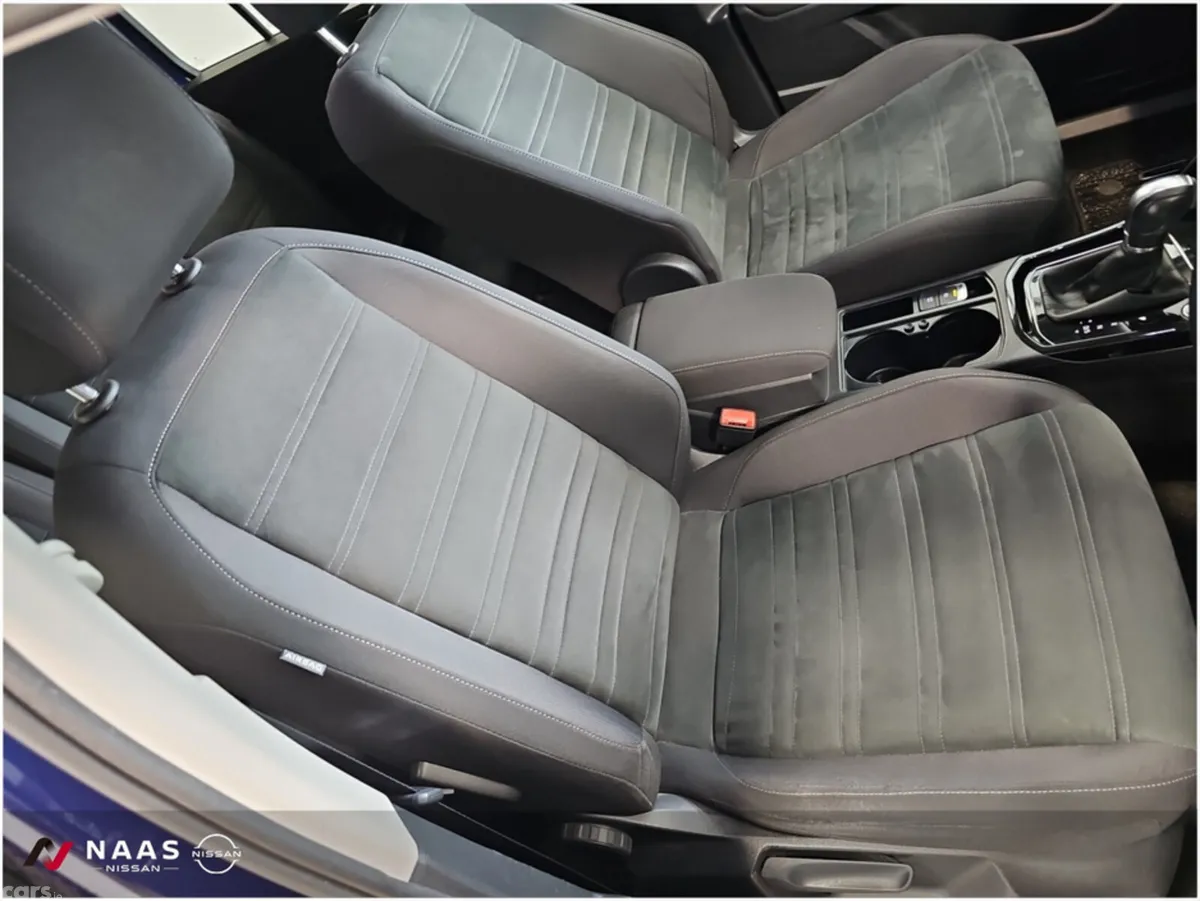 Volkswagen Touran SUV, Petrol, 2019, Blue
