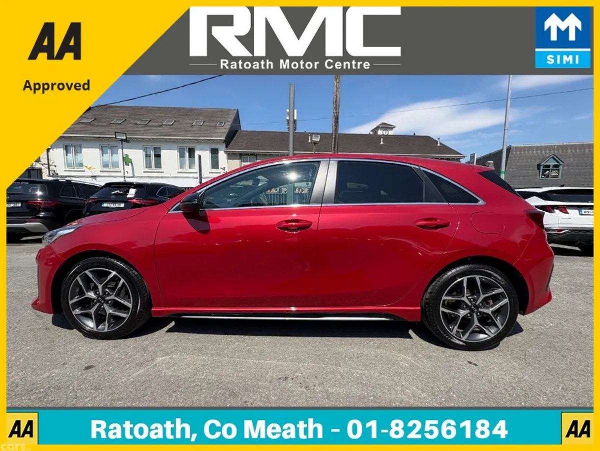 Kia Ceed Hatchback, Petrol, 2022, Red
