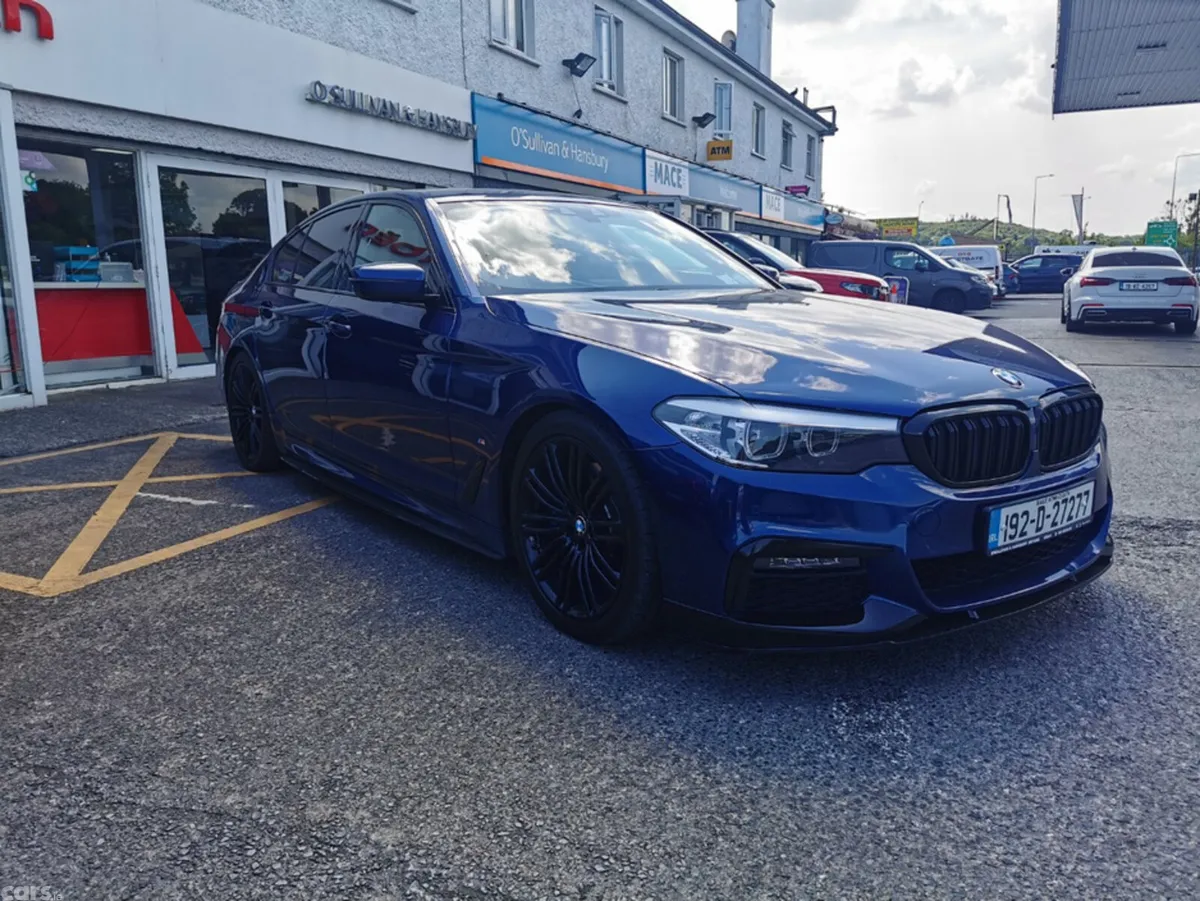 BMW 5-Series Saloon, Petrol Plug-in Hybrid, 2019, Blue