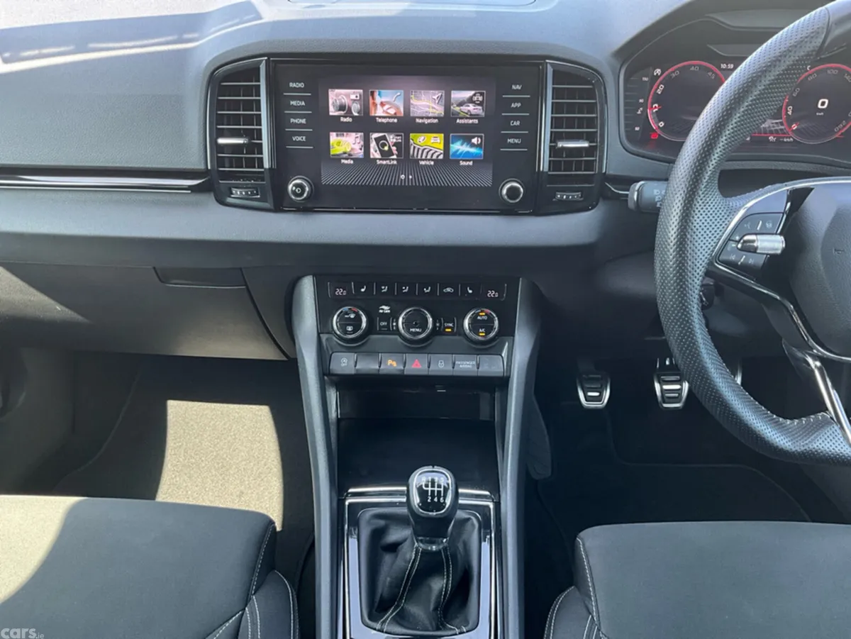 Skoda Karoq SUV, Diesel, 2023, White