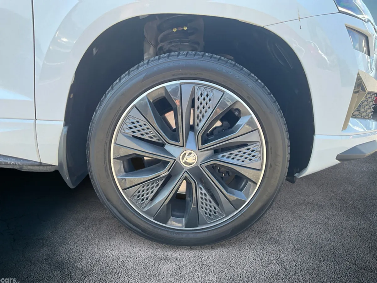 Skoda Karoq SUV, Diesel, 2023, White