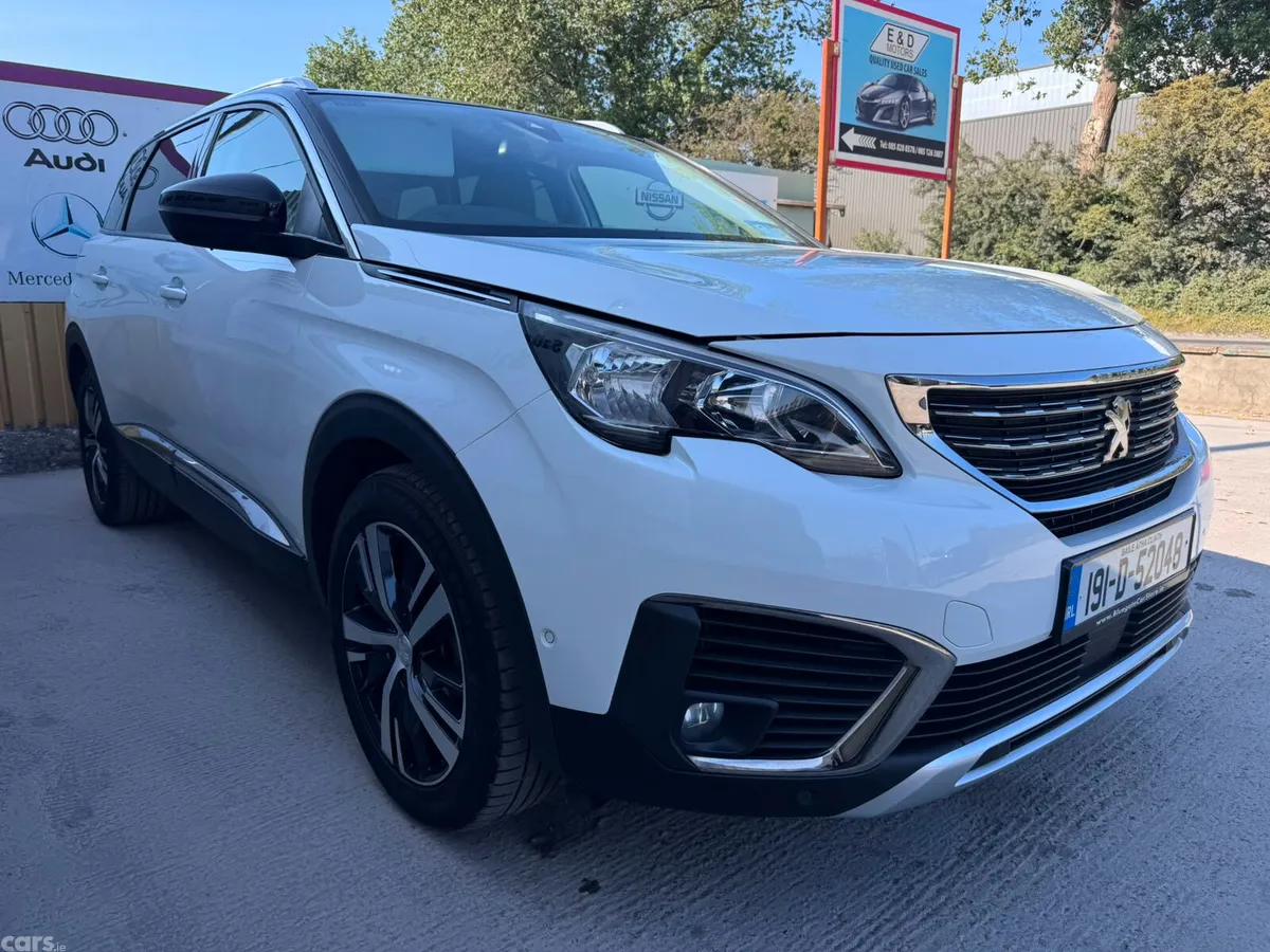 Peugeot 5008 MPV, Diesel, 2019, White