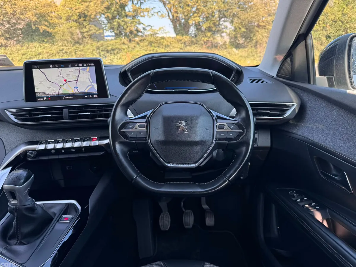 Peugeot 5008 MPV, Diesel, 2019, White