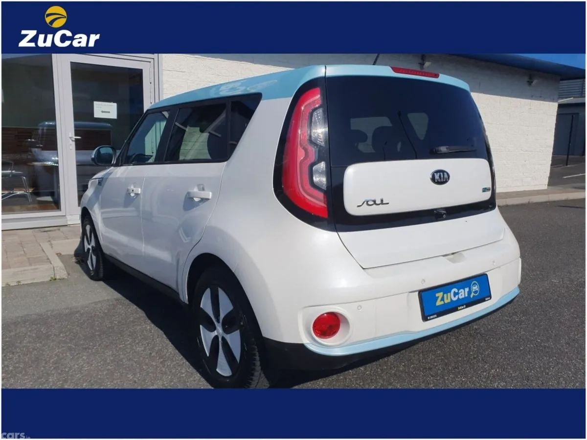 Kia Soul Hatchback, Electric, 2017, White
