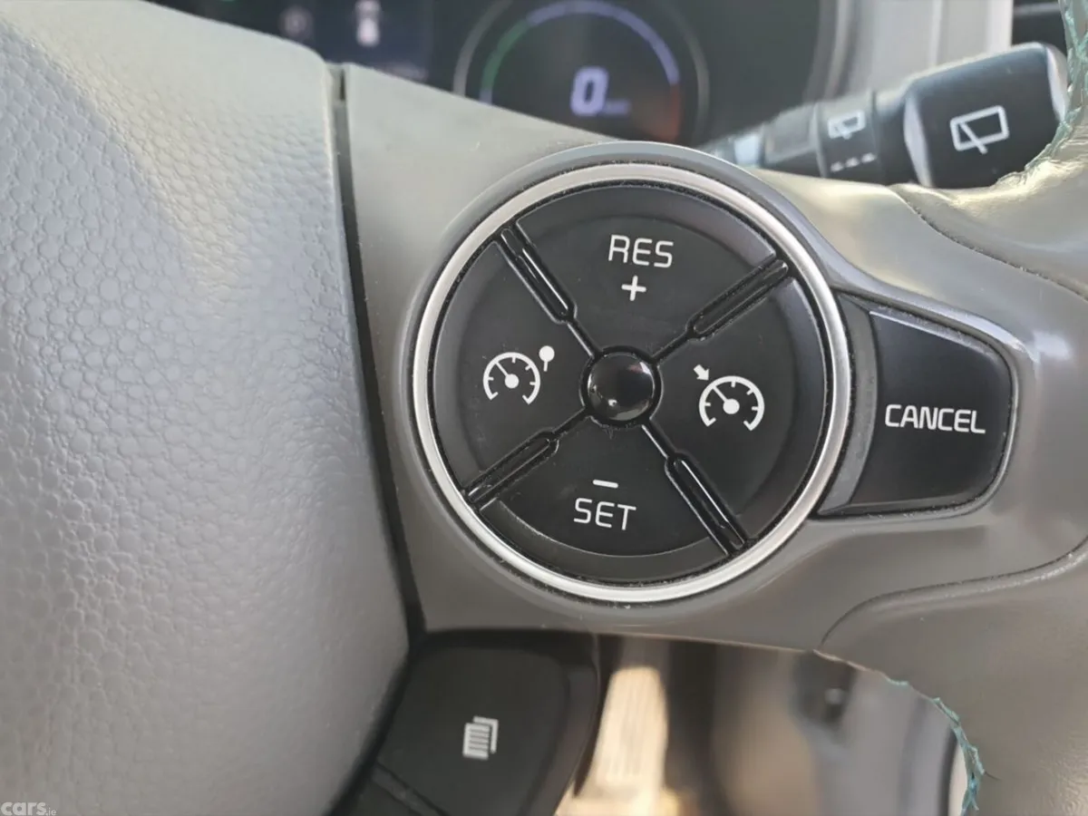 Kia Soul Hatchback, Electric, 2017, White