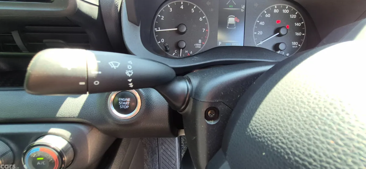 Toyota Yaris Hatchback, Petrol, 2021, White