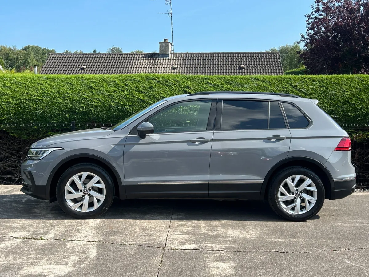 Volkswagen Tiguan SUV, Petrol, 2021, Grey