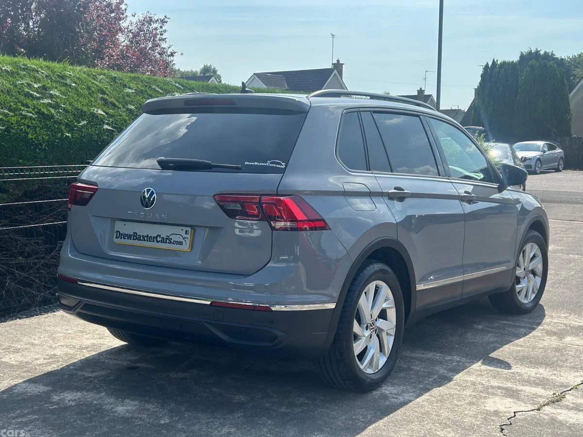 Volkswagen Tiguan SUV, Petrol, 2021, Grey