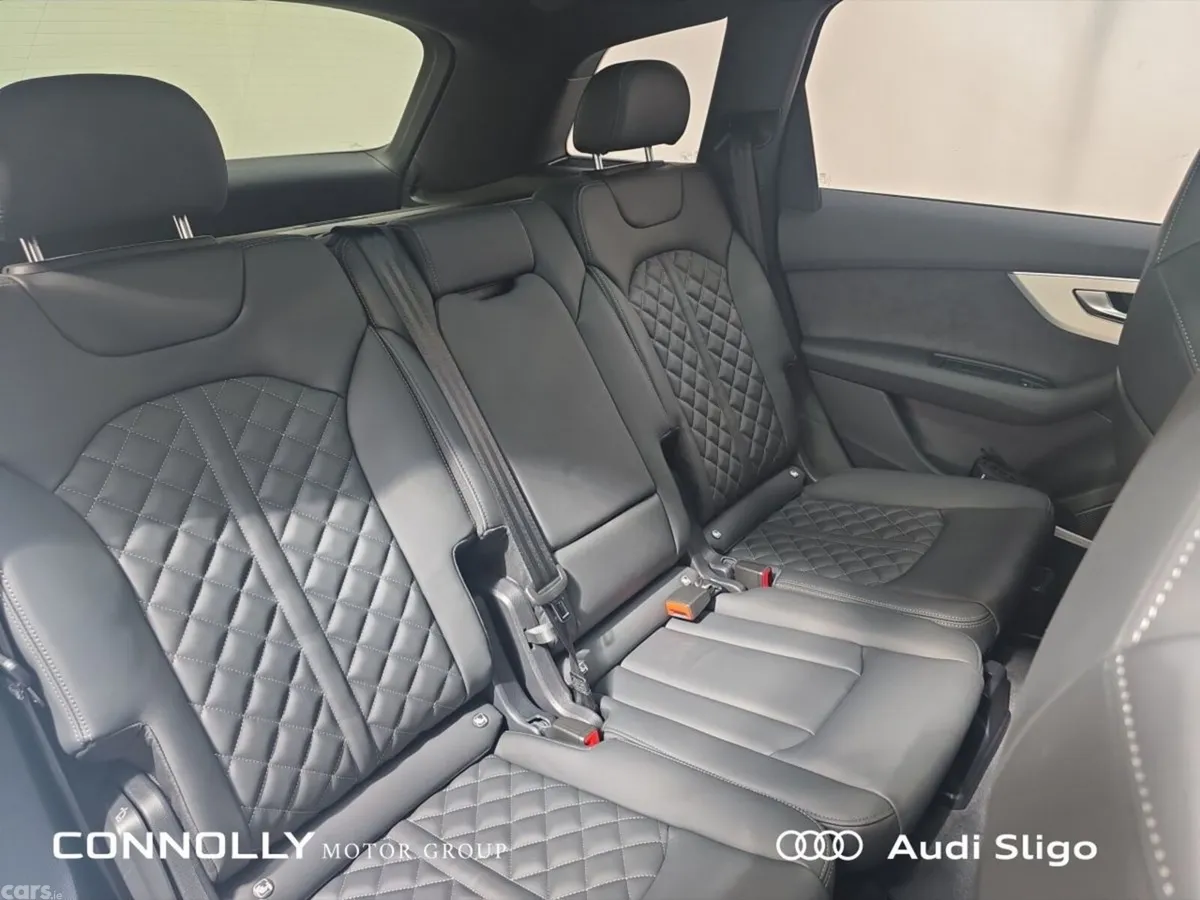 Audi Q7 SUV, Petrol Plug-in Hybrid, 2026, White