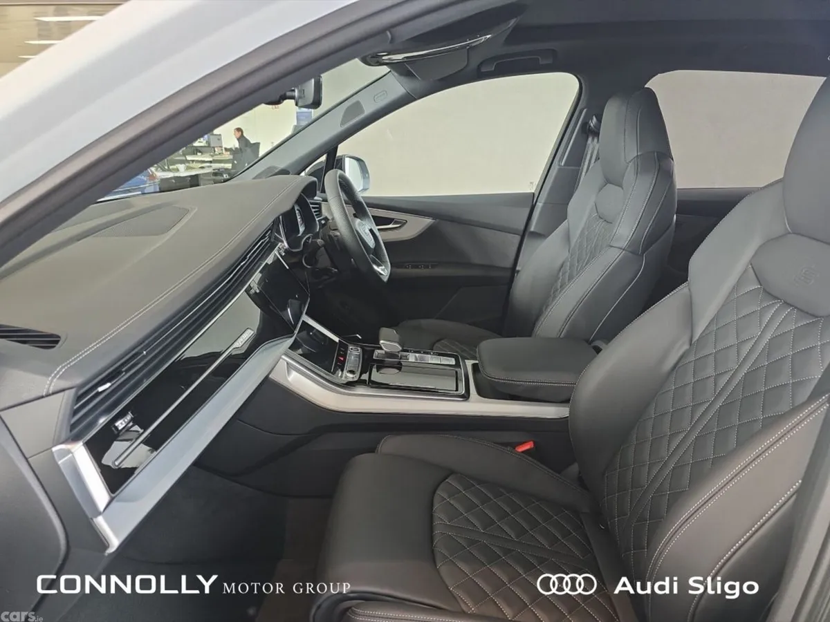 Audi Q7 SUV, Petrol Plug-in Hybrid, 2026, White