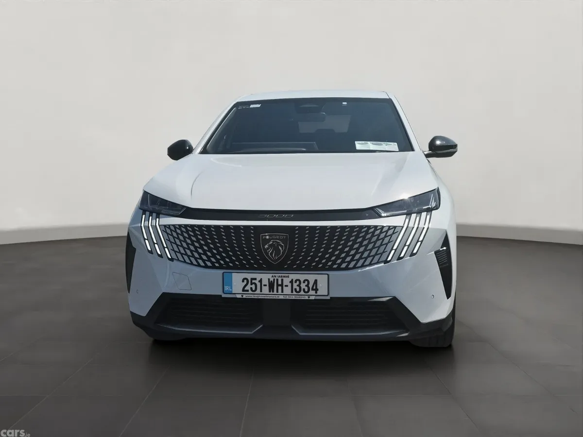 Peugeot 3008 MPV, Petrol, 2025, White