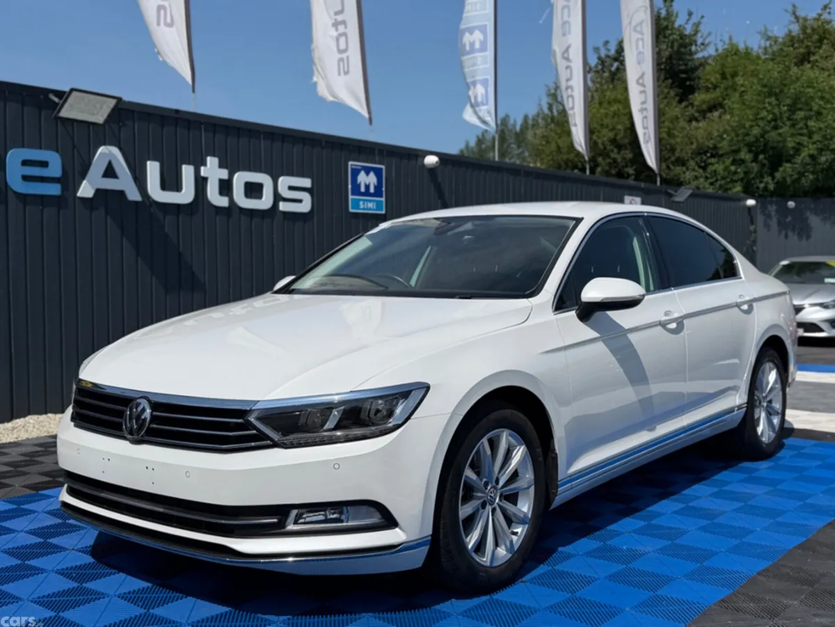 Volkswagen Passat Saloon, Diesel, 2019, White