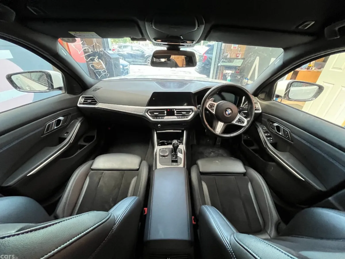 BMW 3-Series Saloon, Petrol Plug-in Hybrid, 2021, White