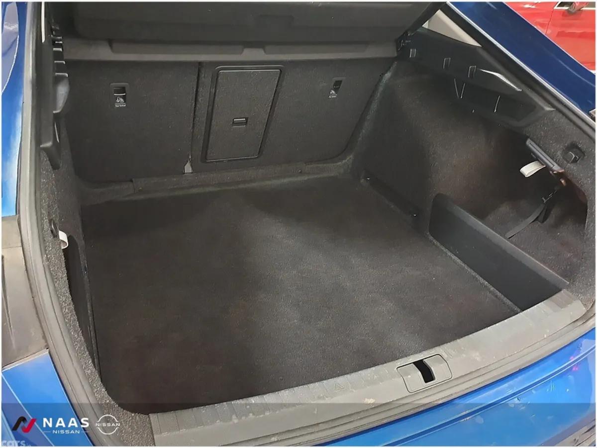 Skoda Octavia Saloon, Petrol, 2021, Blue