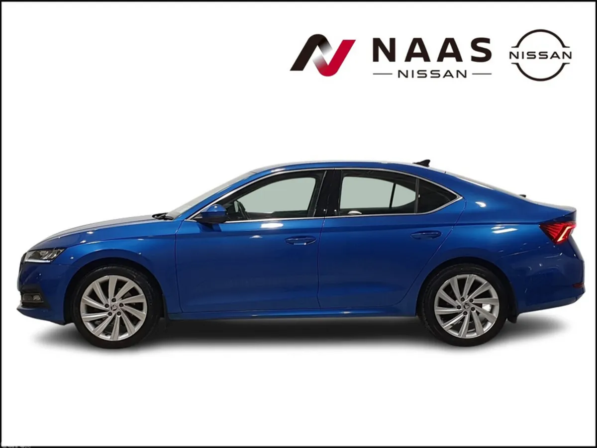 Skoda Octavia Saloon, Petrol, 2021, Blue