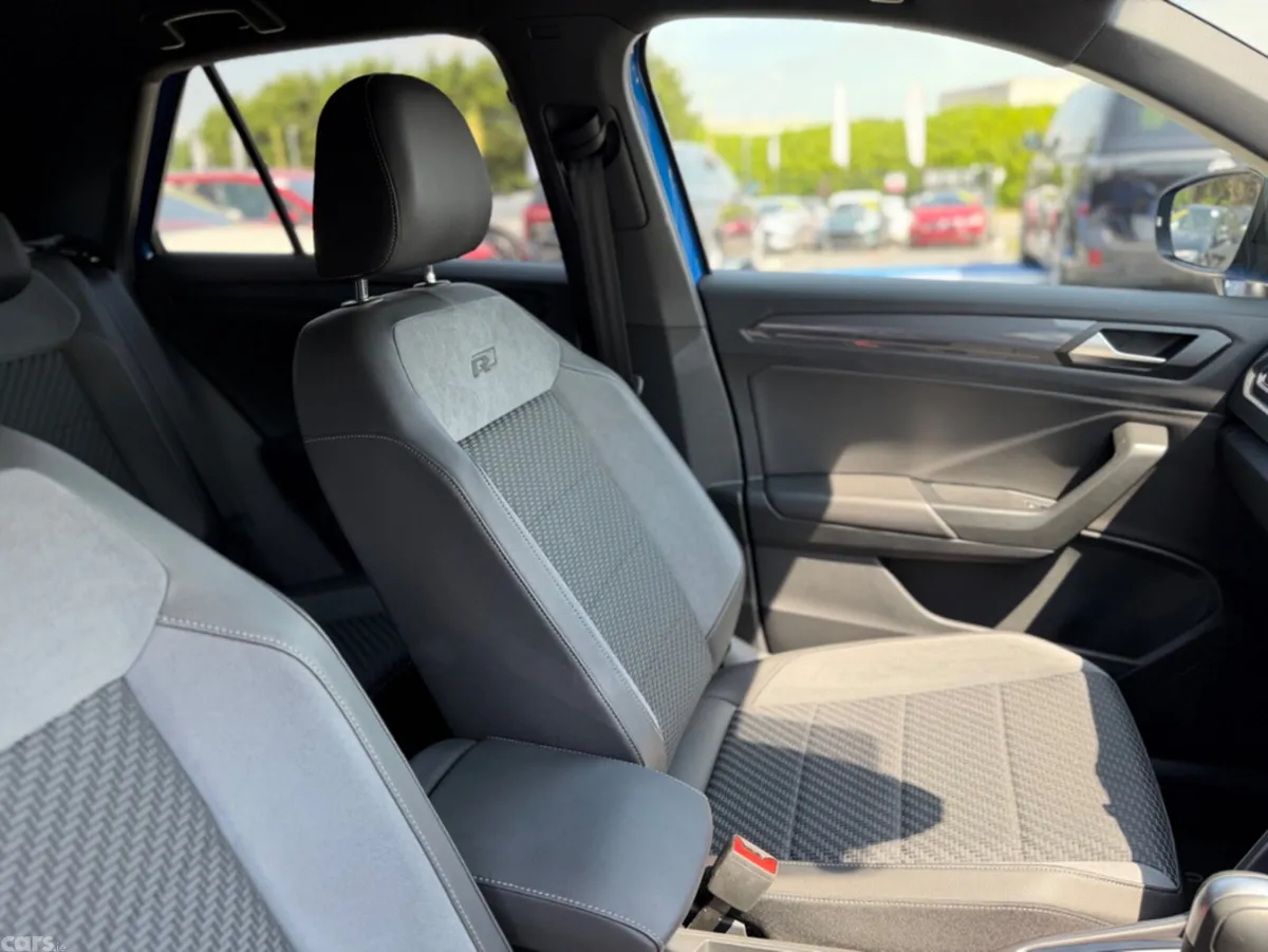 Volkswagen T-Roc SUV, Diesel, 2021, Blue