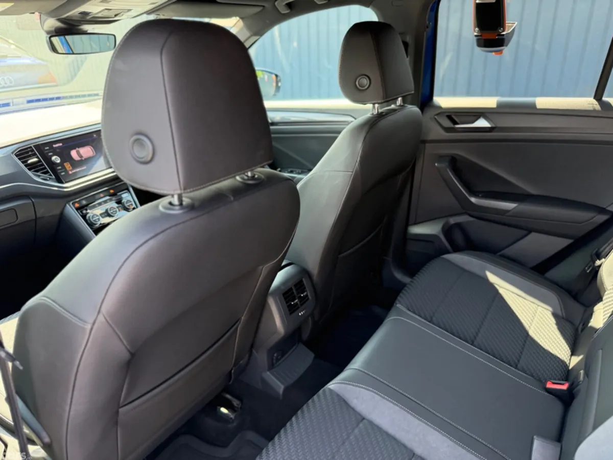 Volkswagen T-Roc SUV, Diesel, 2021, Blue