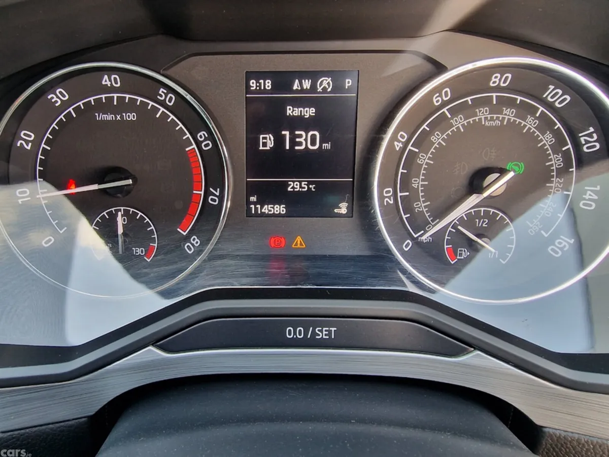 Skoda Superb Hatchback, Petrol, 2019, Grey