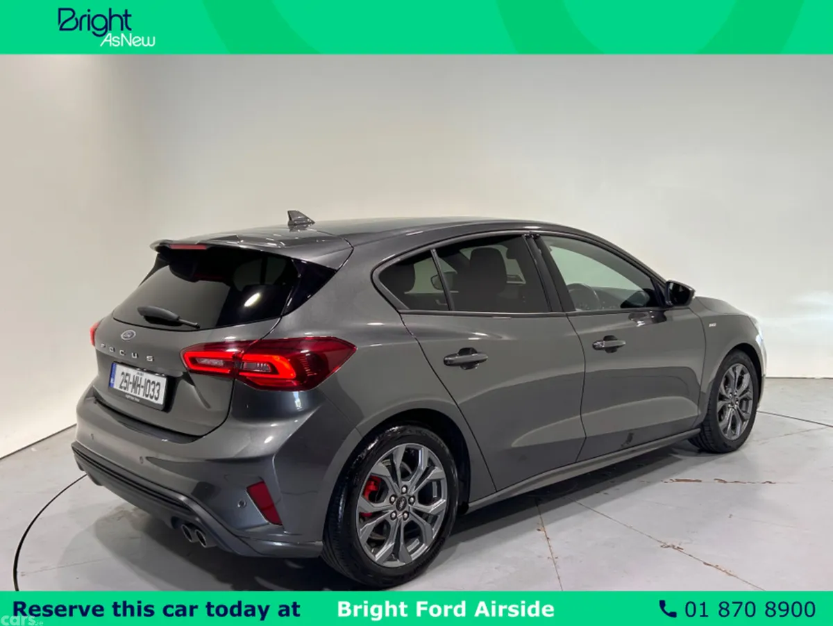 Ford Focus Hatchback, Petrol Hybrid, 2025, Grey