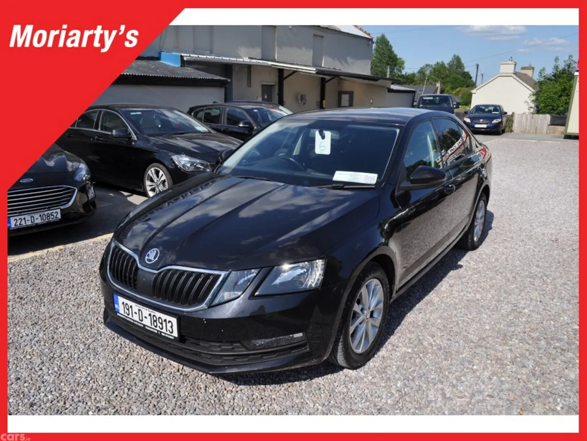 Skoda Octavia Hatchback, Diesel, 2019, Black
