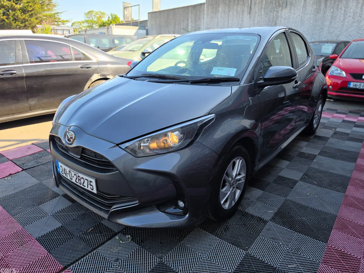 Toyota Yaris Hatchback, Petrol Hybrid, 2024, Grey