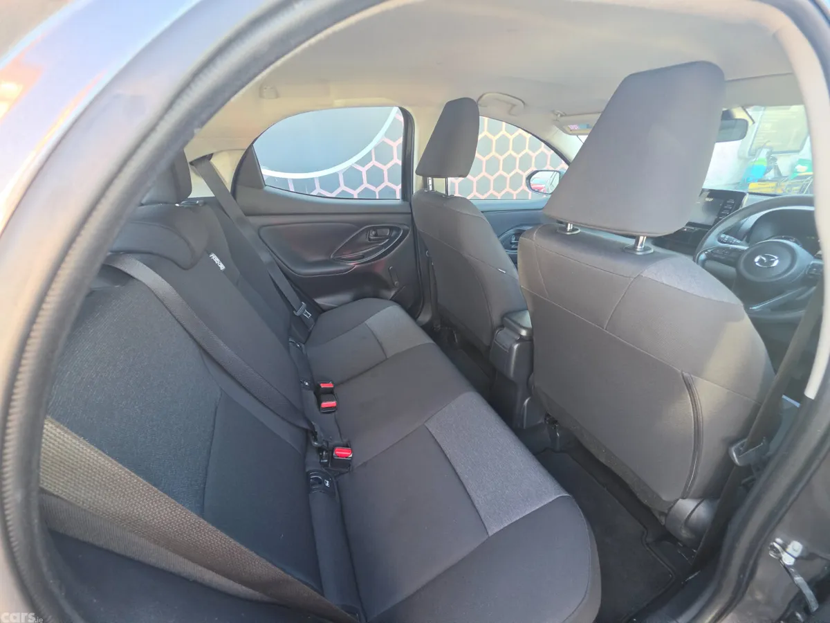 Toyota Yaris Hatchback, Petrol Hybrid, 2024, Grey