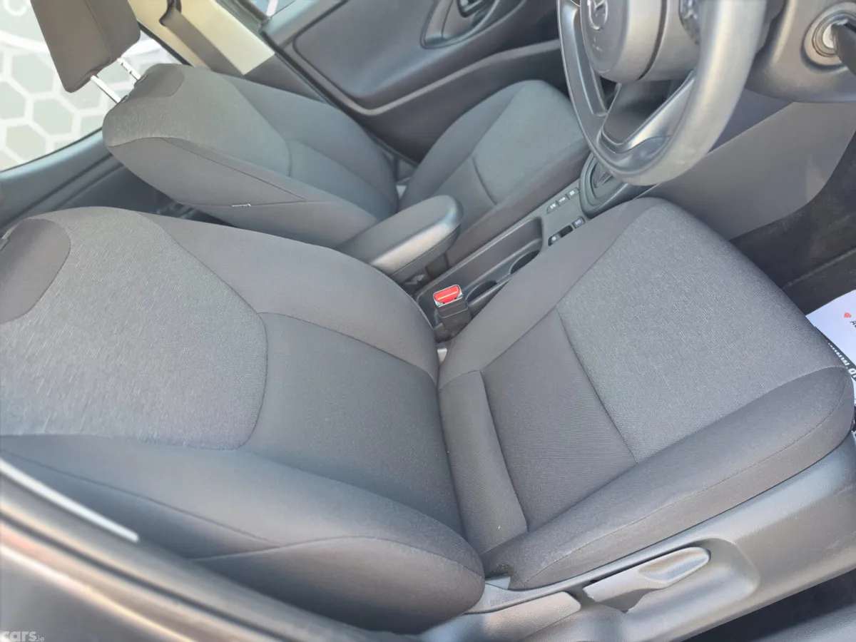 Toyota Yaris Hatchback, Petrol Hybrid, 2024, Grey