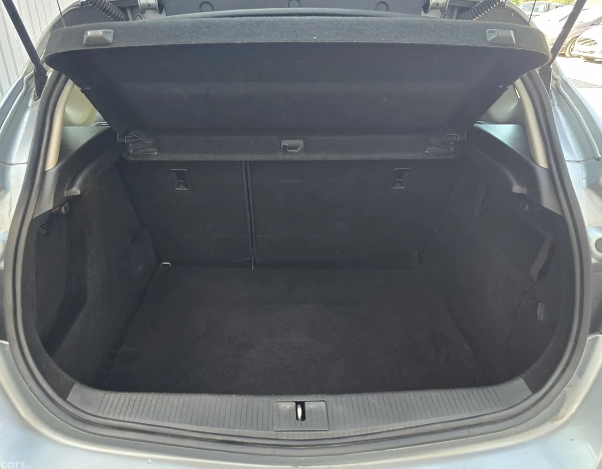 Opel Astra Hatchback, Diesel, 2014, Silver