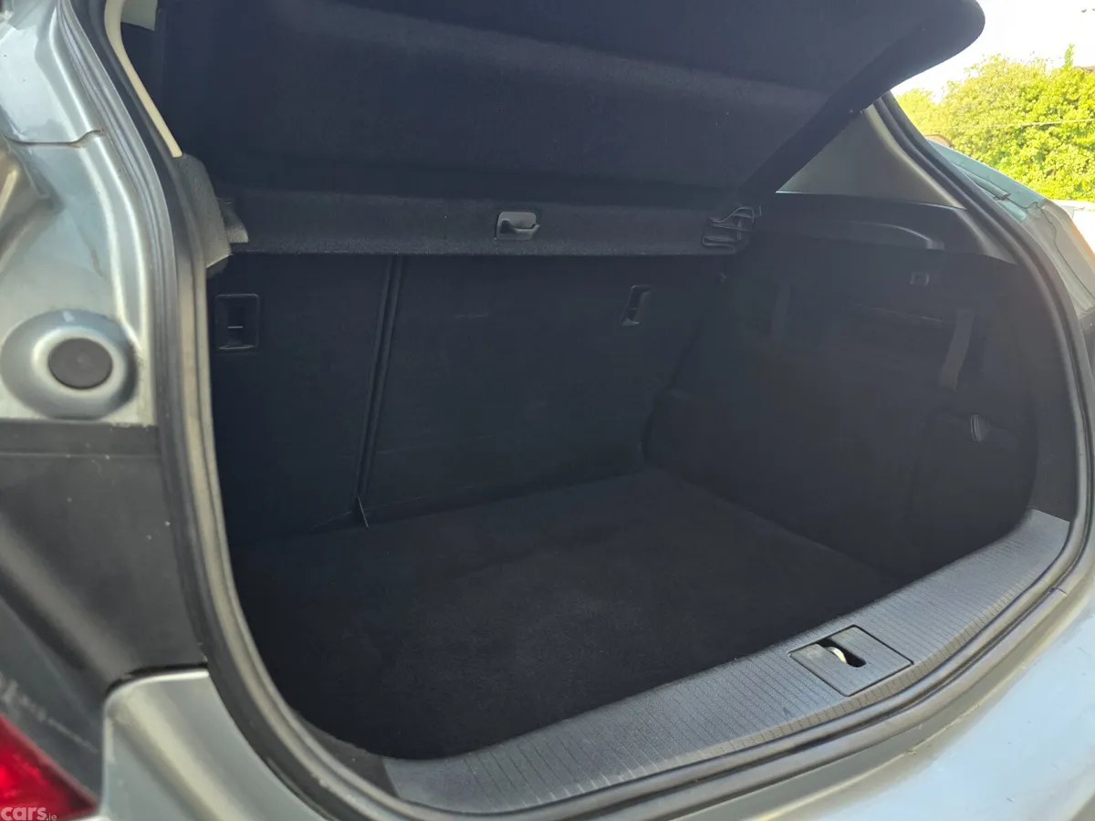 Opel Astra Hatchback, Diesel, 2014, Silver