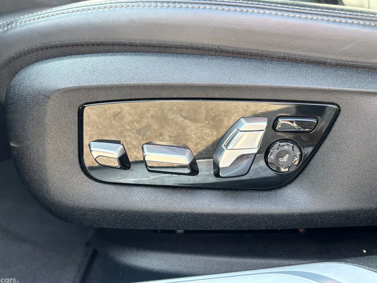 BMW 7-Series Saloon, Petrol Plug-in Hybrid, 2017, Black
