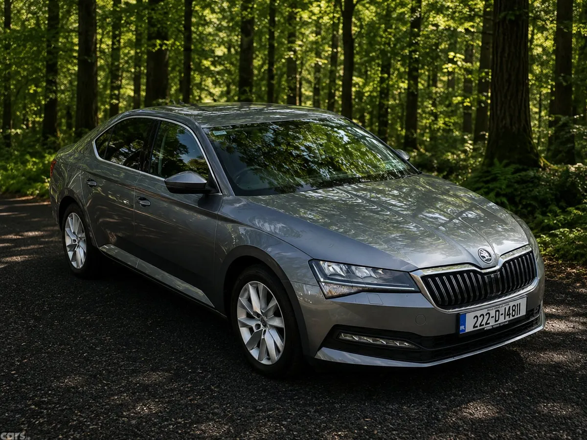 Skoda Superb Saloon, Diesel, 2022, Grey