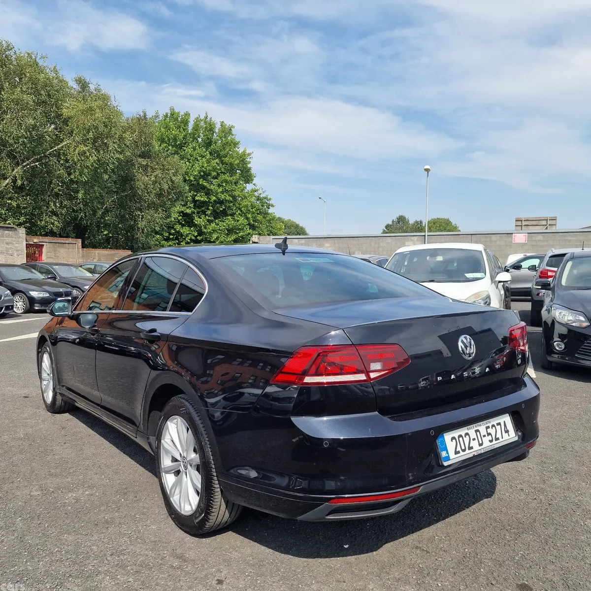 Volkswagen Passat Saloon, Diesel, 2020, Black