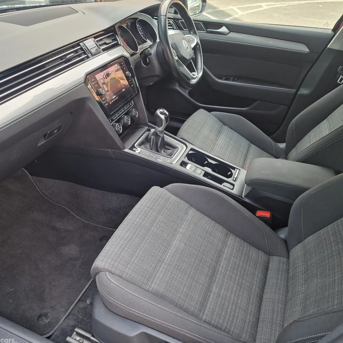Volkswagen Passat Saloon, Diesel, 2020, Black