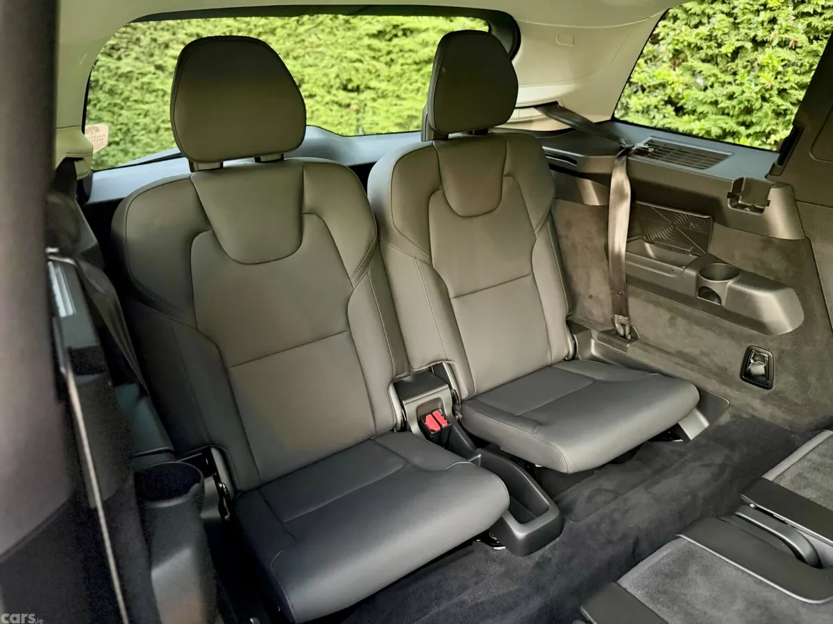 Volvo XC90 SUV, Petrol Plug-in Hybrid, 2025, White