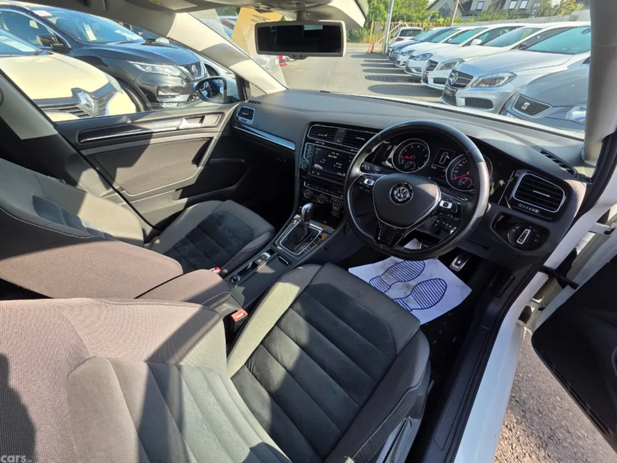 Volkswagen Golf Estate, Petrol, 2014, White