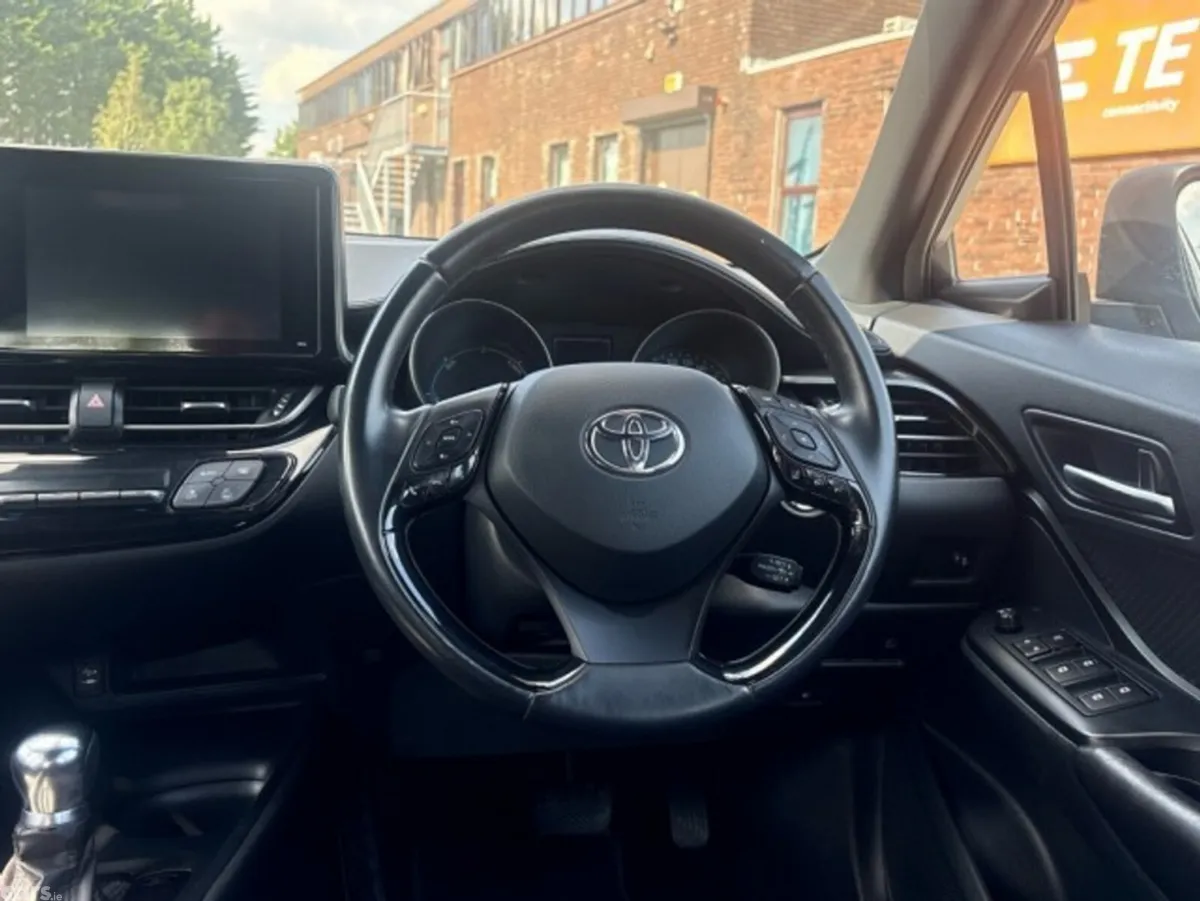 Toyota C-HR SUV, Petrol Hybrid, 2018, Grey