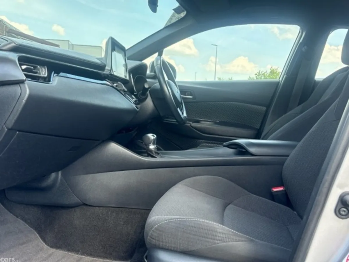 Toyota C-HR SUV, Petrol Hybrid, 2018, Grey