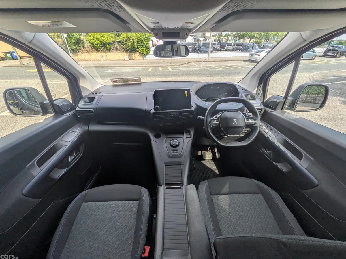 Peugeot Rifter MPV, Diesel, 2023, Grey