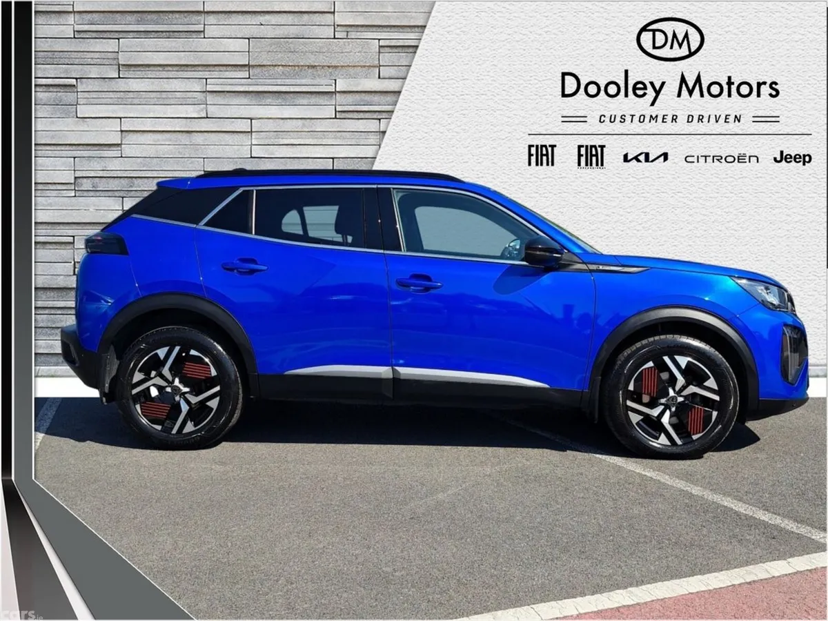 Peugeot 2008 MPV, Petrol, 2024, Blue