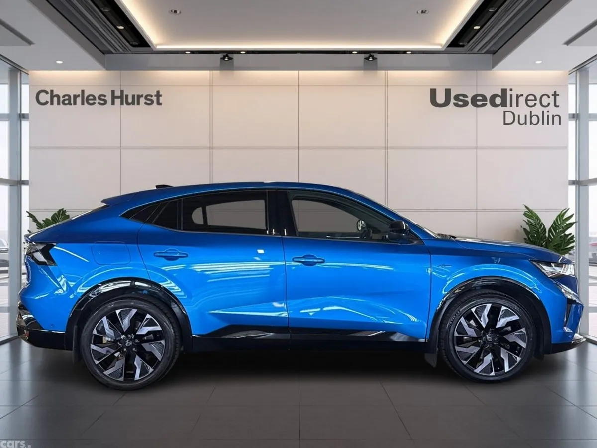 Renault Rafale Hatchback, Petrol Hybrid, 2024, Blue