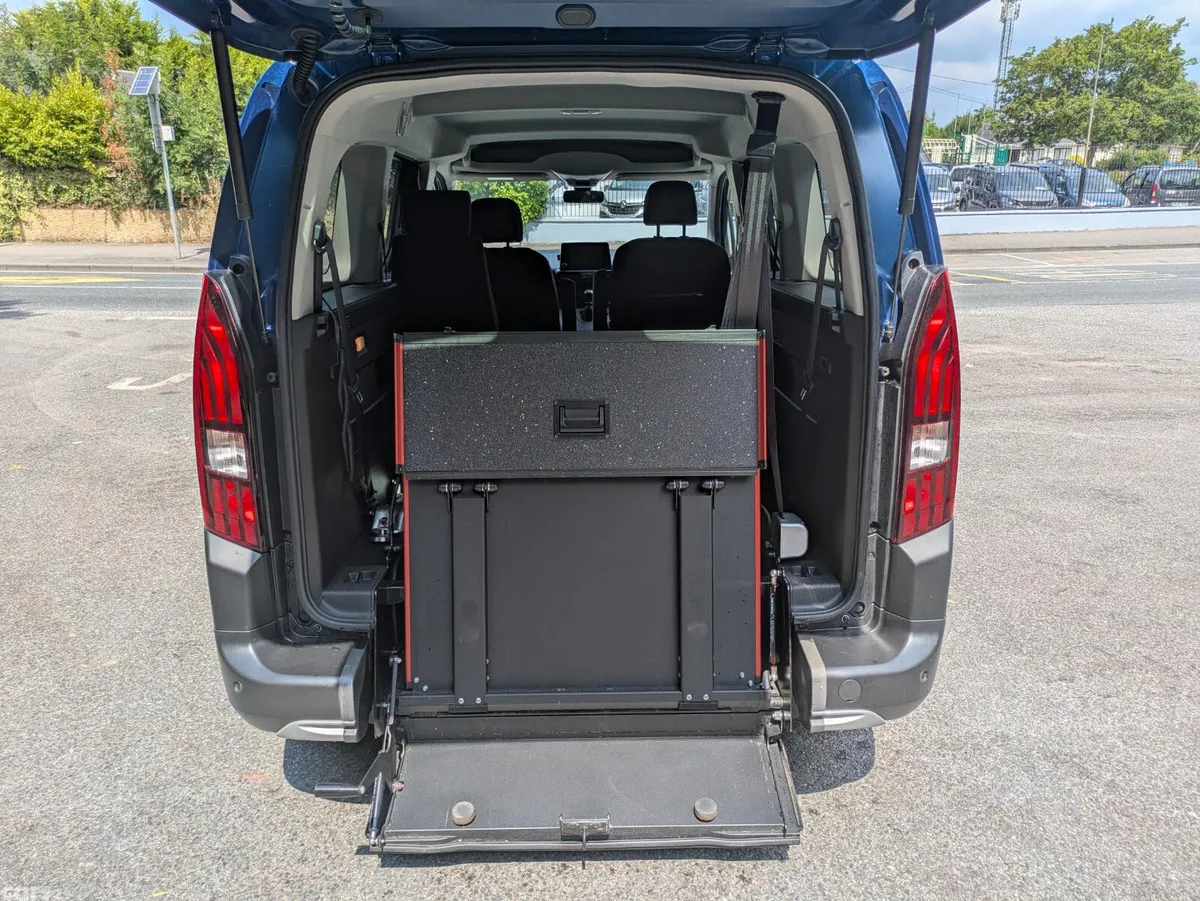 Peugeot Rifter MPV, Diesel, 2024, Blue