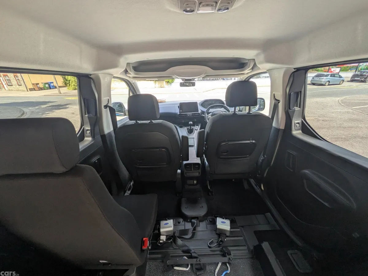 Peugeot Rifter MPV, Diesel, 2024, Blue